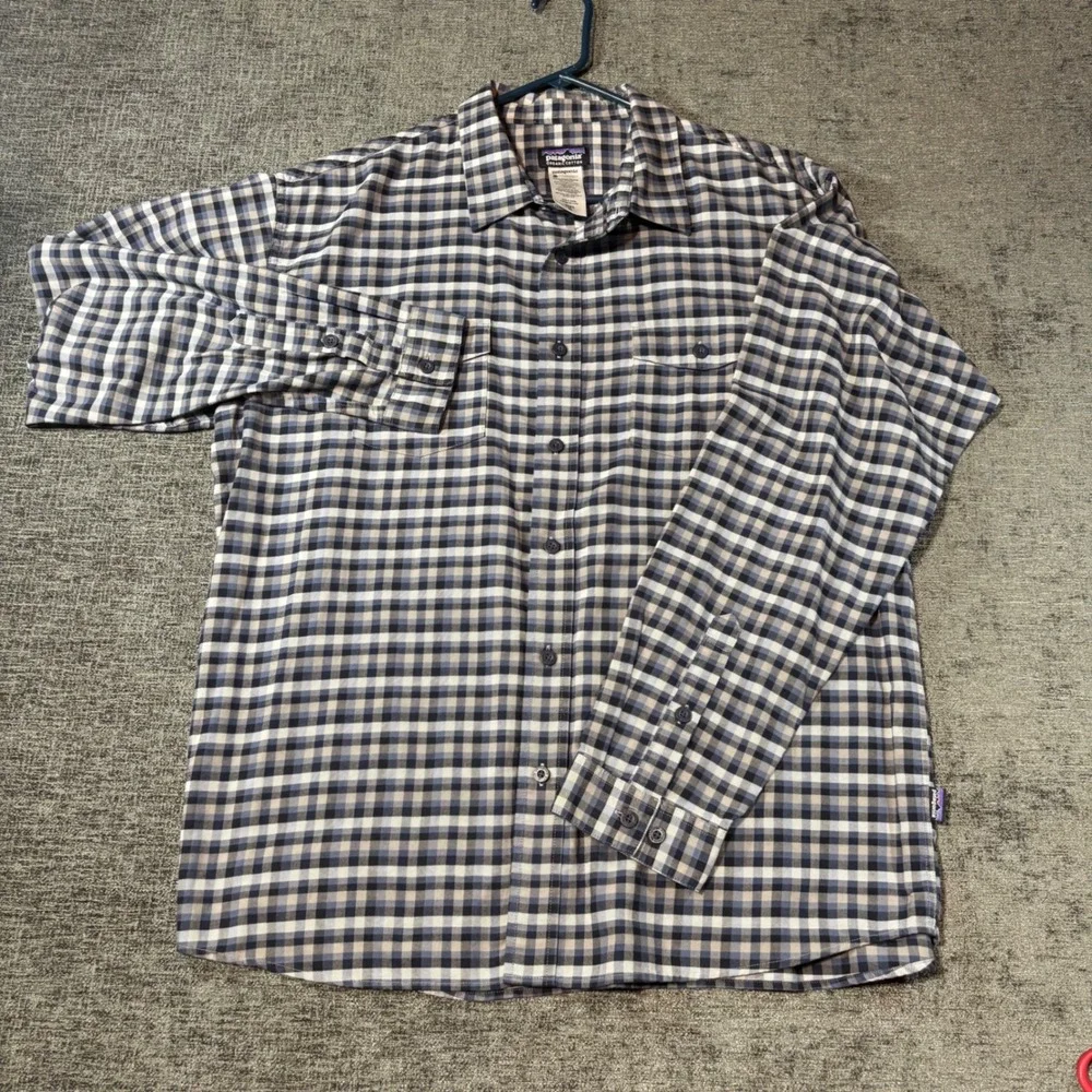 Patagonia Button Down Shirt XL Blue Grey Gingham Cotton Blend Long Sleeve